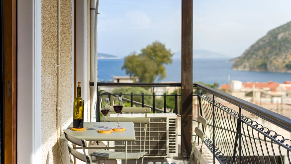 Tiara Holidays - Oasis Apartments - Family De Luxe Apartment - balcony